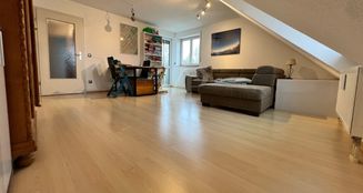 von_poll_real_estate_property_25142018_image_5