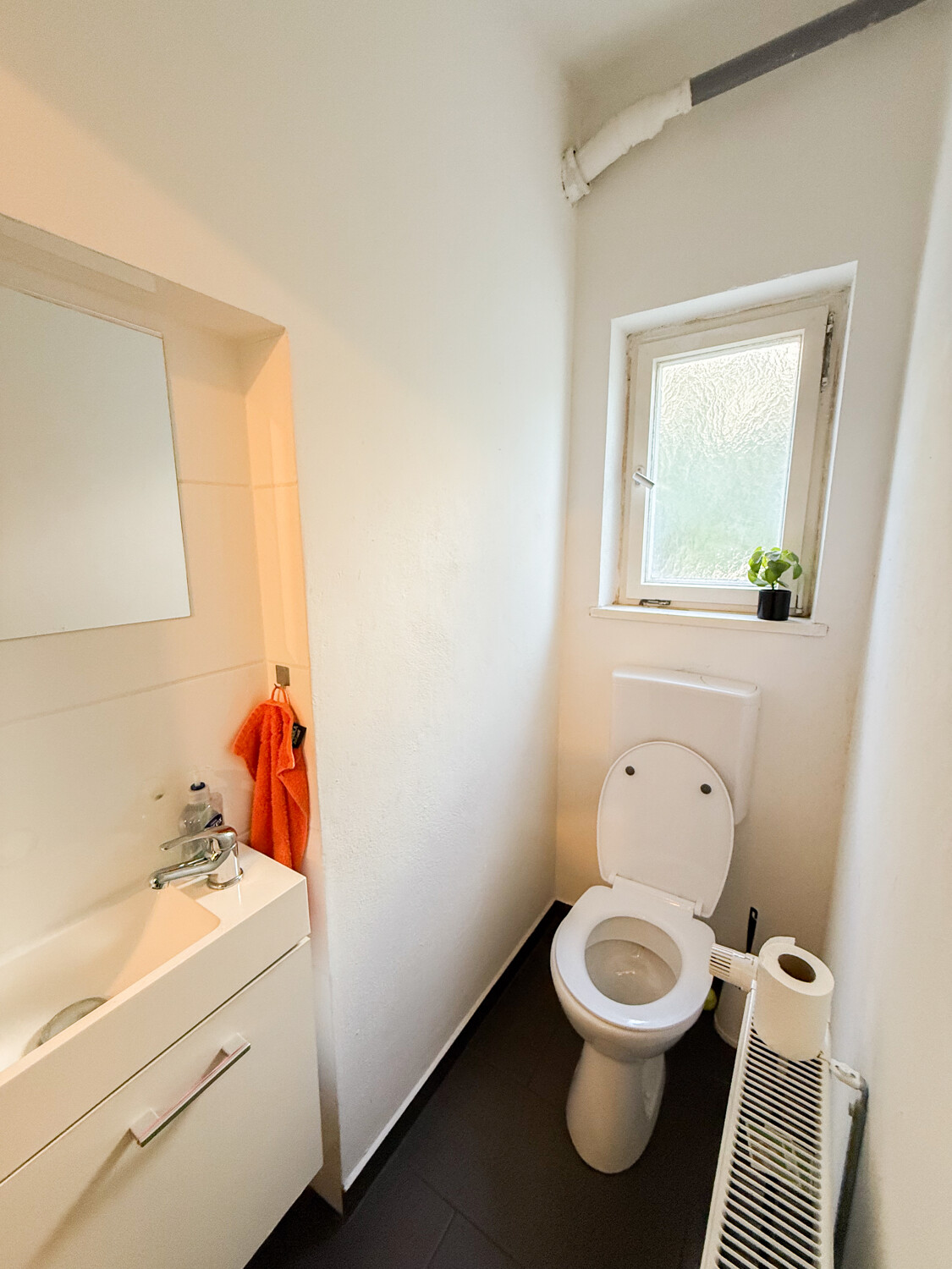 Gäste WC 1. OG