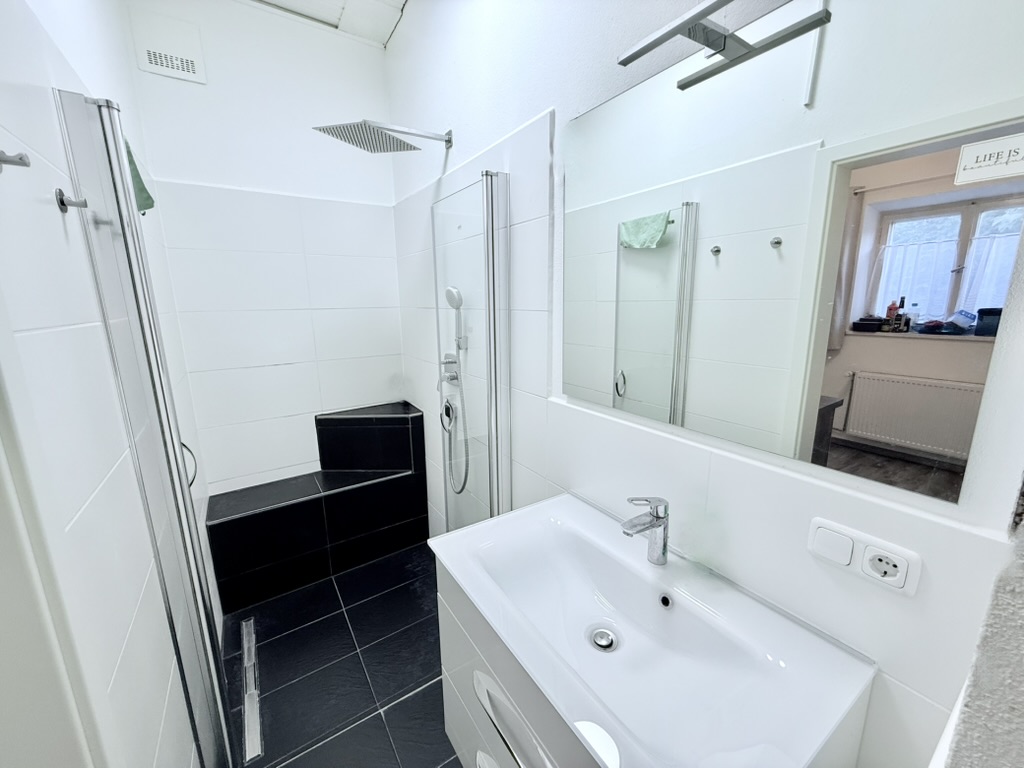 Badezimmer EG