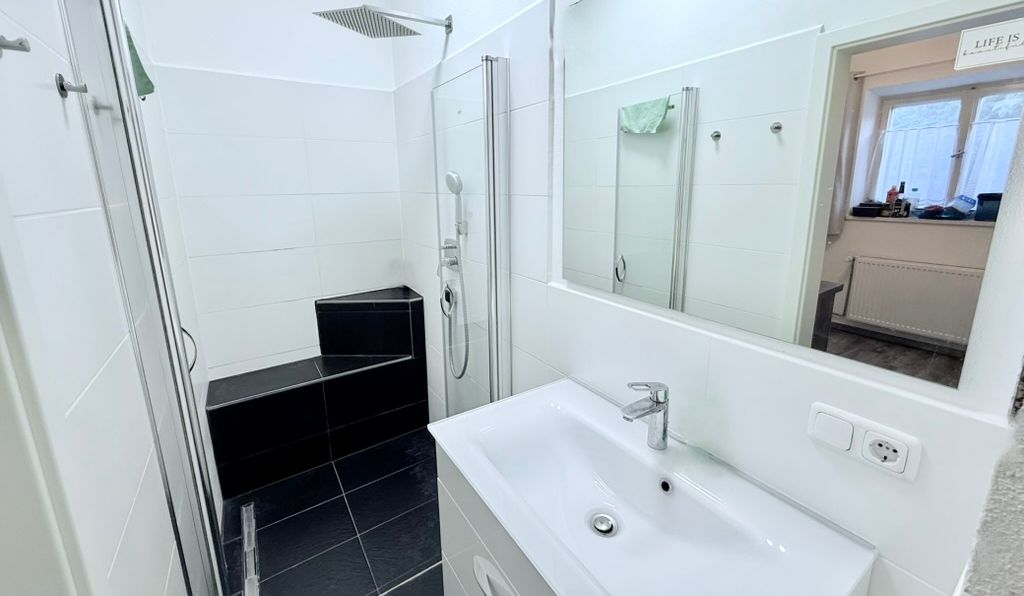Badezimmer EG