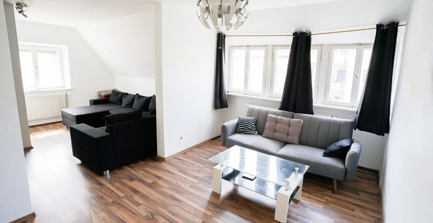 Wohnzimmer 2. OG (1)