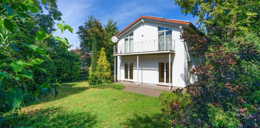 von Poll Immobilien GmbH