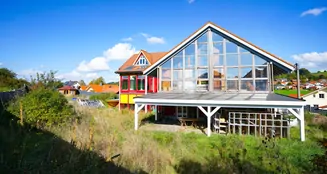 von_poll_real_estate_property_25142021_image_9