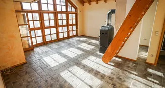 von_poll_real_estate_property_25142021_image_15