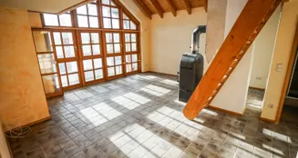 von_poll_real_estate_property_25142021_image_12