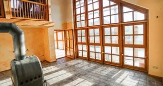 von_poll_real_estate_property_25142021_image_13