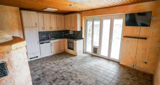 von_poll_real_estate_property_25142021_image_16