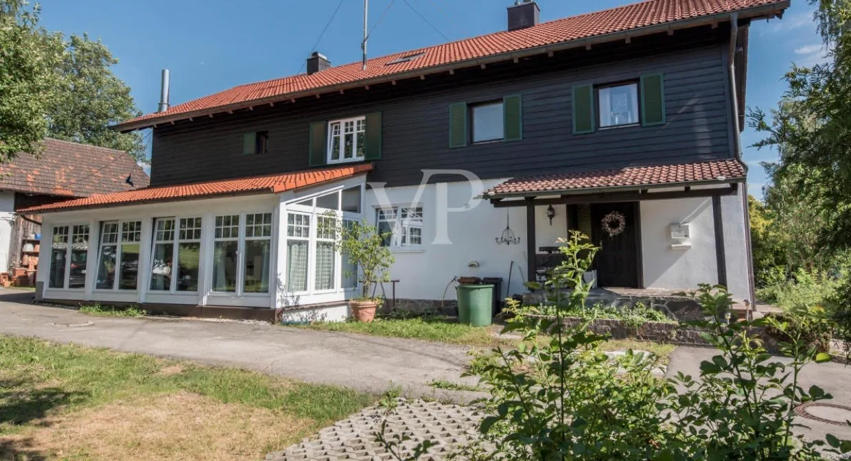 Aussenansicht mit Wintergarten