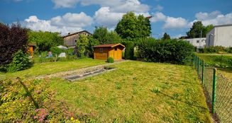 von_poll_real_estate_property_25142025_image_2