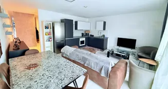 von_poll_real_estate_property_25142039_image_1