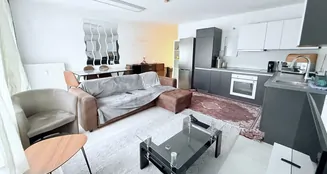 von_poll_real_estate_property_25142039_image_0