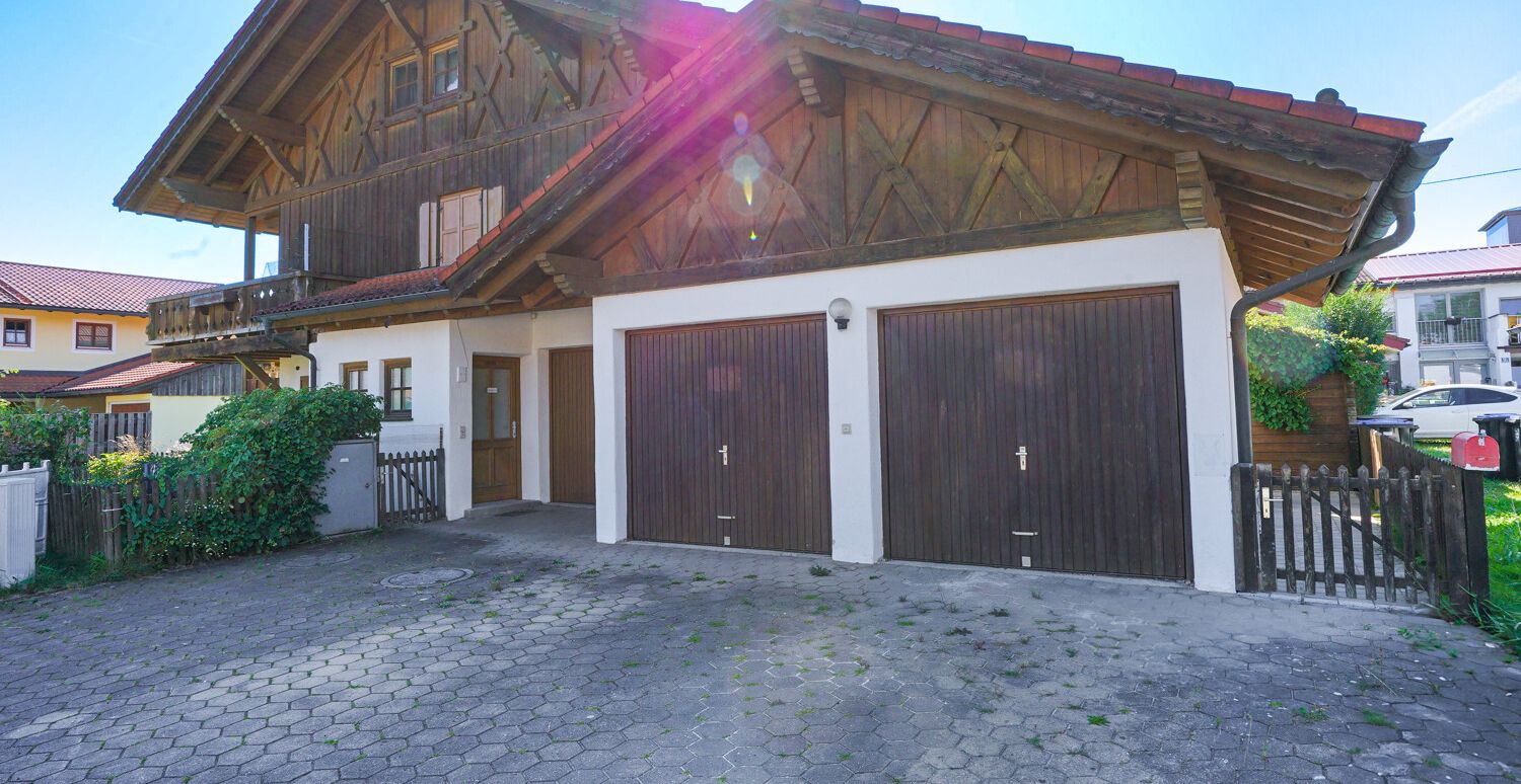 Außenansicht Garage