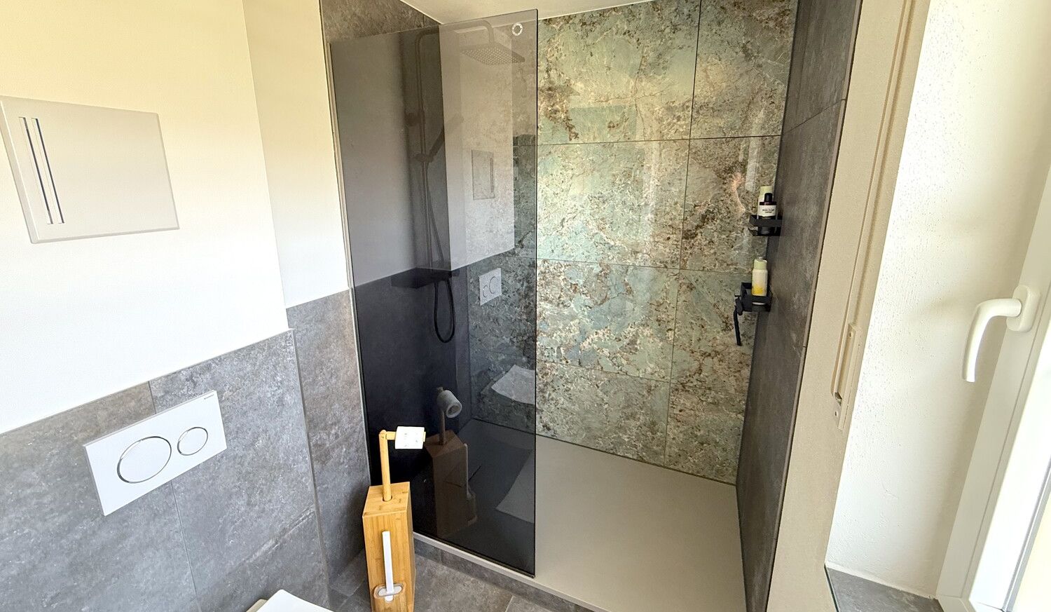 Badezimmer 2