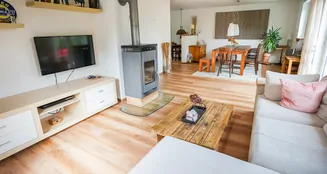 von_poll_real_estate_property_25142044_image_1