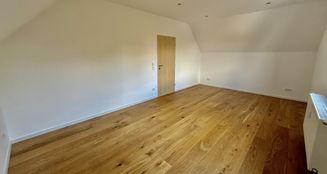 von_poll_real_estate_property_25142045_image_2