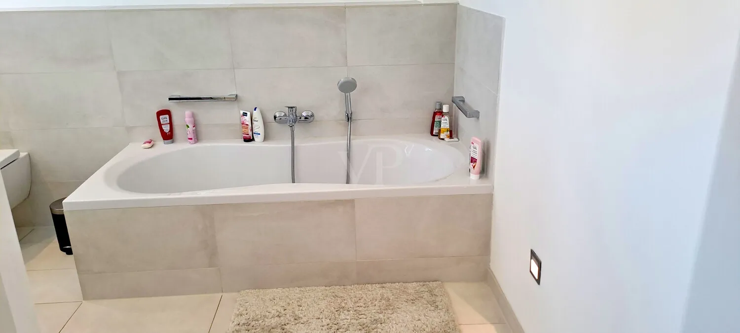 Badewanne EG 1