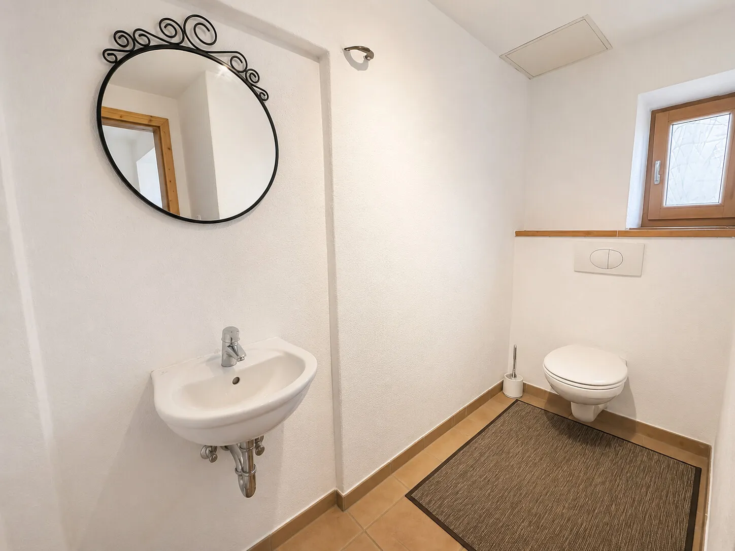 Gäste-WC EG - Haus 2
