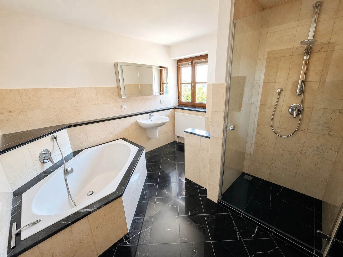 Badezimmer OG - Haus 1
