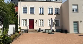 von_poll_real_estate_property_25171229_image_2