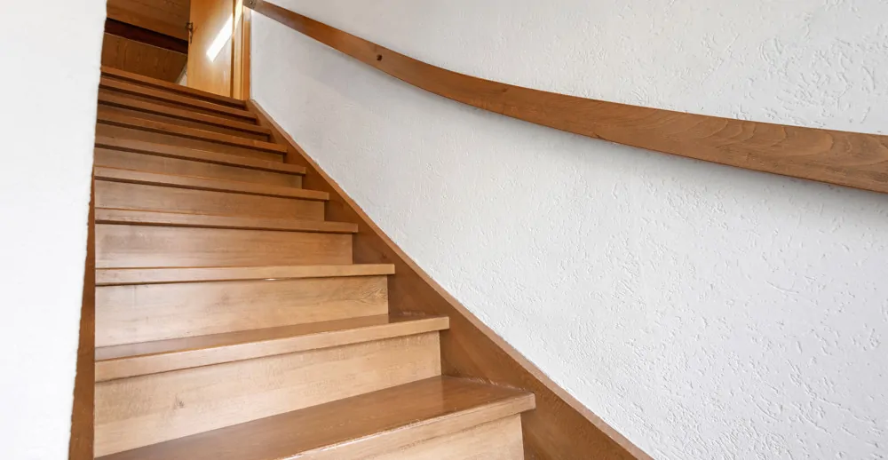 Treppenaufgang teilausgebautes Dach