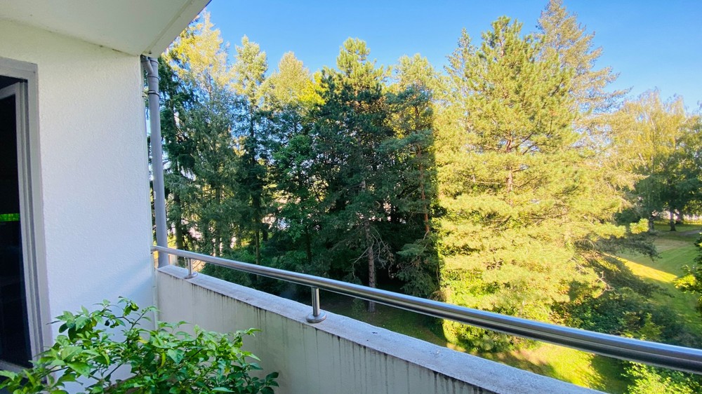 Balkon mit Blick ins Grüne