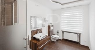 von_poll_real_estate_property_24171187V_image_6