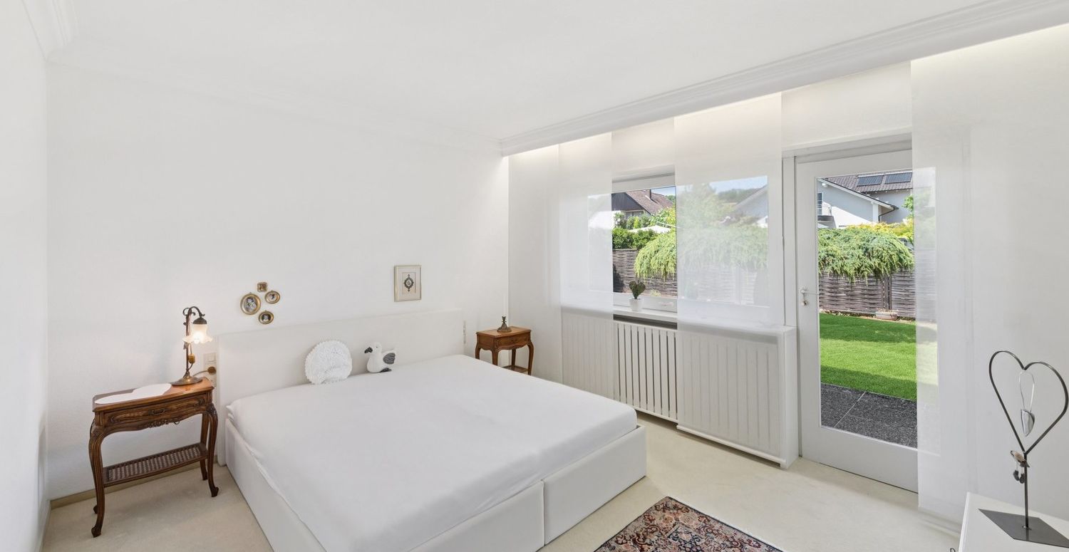 Schlafraum mit Terrasse und Gartenzugang