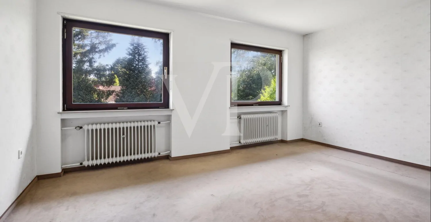 Großzügiges Schlafzimmer