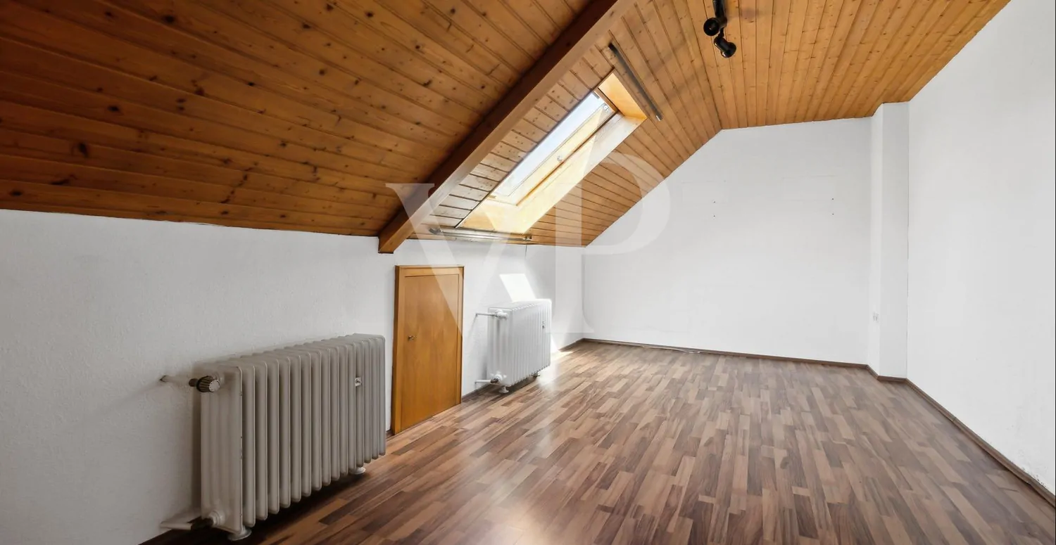 Lichtdurchflutetes Wohnzimmer