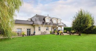 von_poll_real_estate_property_24171200V_image_0