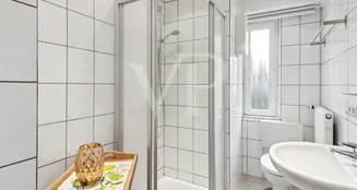 von_poll_real_estate_property_24171203VP_image_14