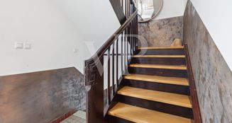 von_poll_real_estate_property_24171203V_image_18