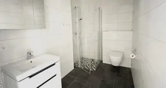 von_poll_real_estate_property_24171204VP_image_7