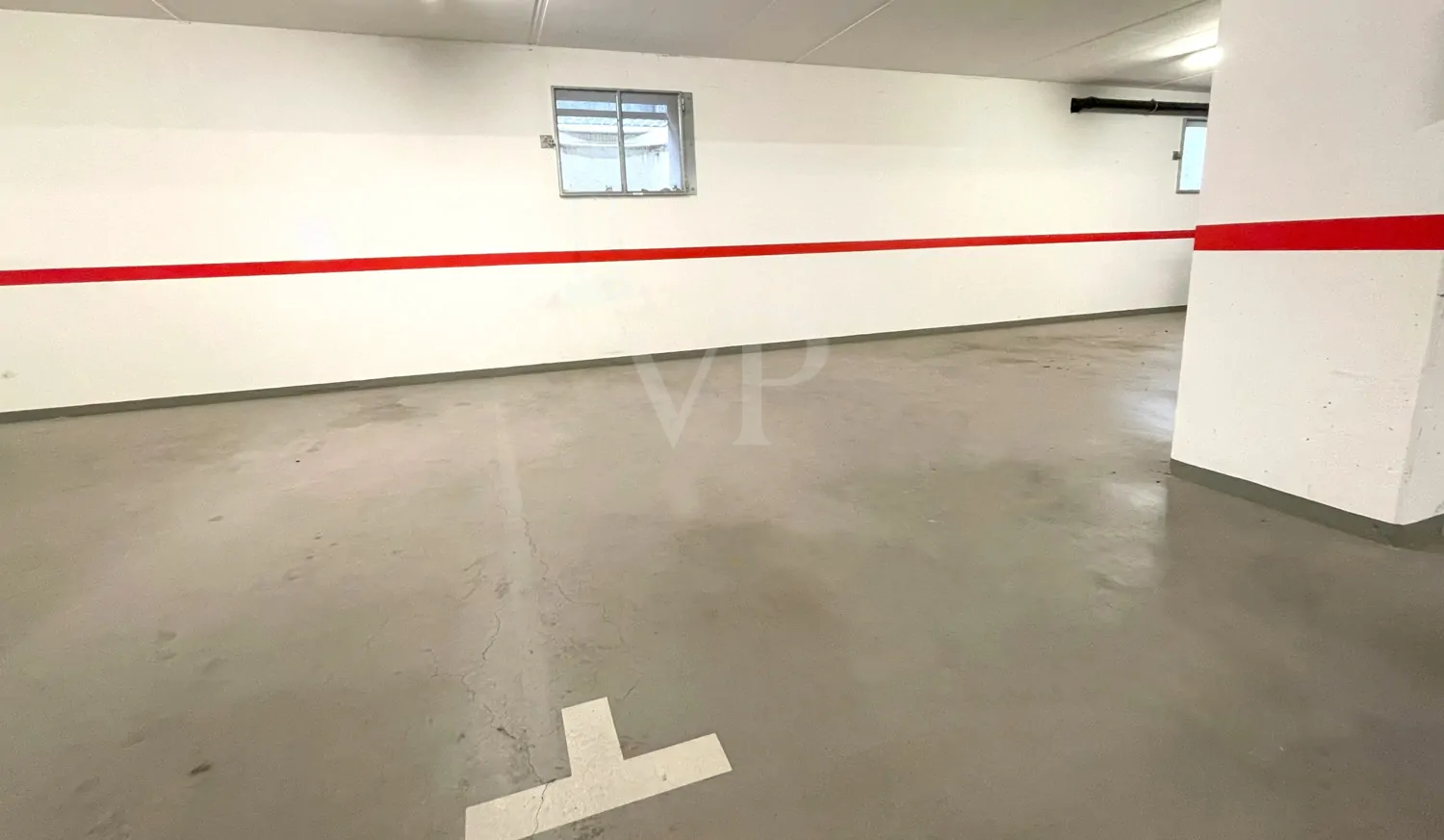 Tiefgaragenstellplatz