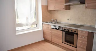 von_poll_real_estate_property_25171234G_image_1