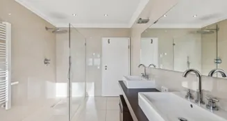 von_poll_real_estate_property_25171215_image_11