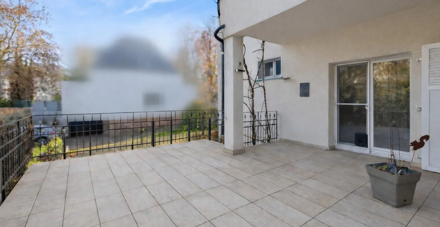 Großzügige Terrasse