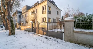 von_poll_real_estate_property_25171215_image_0