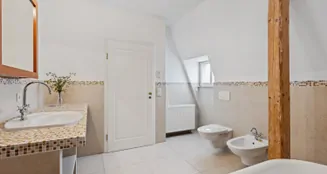 von_poll_real_estate_property_25171215_image_16