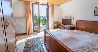 von_poll_real_estate_property_25171219VP_image_7