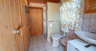 von_poll_real_estate_property_25171219VP_image_12