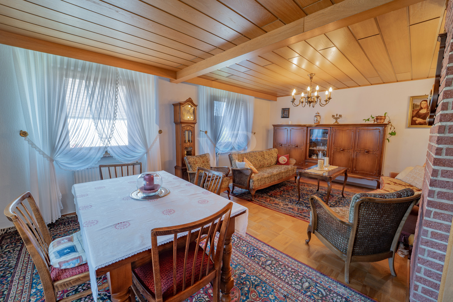 Wohn- und Esszimmer