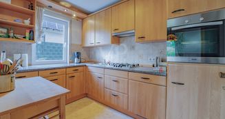von_poll_real_estate_property_25171218VP_image_5