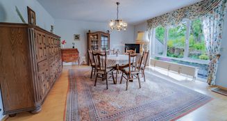von_poll_real_estate_property_25171218VP_image_3