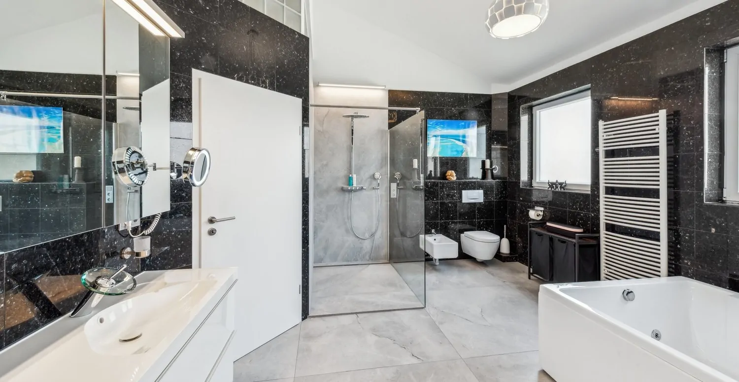 Modernisiertes Bad ensuite