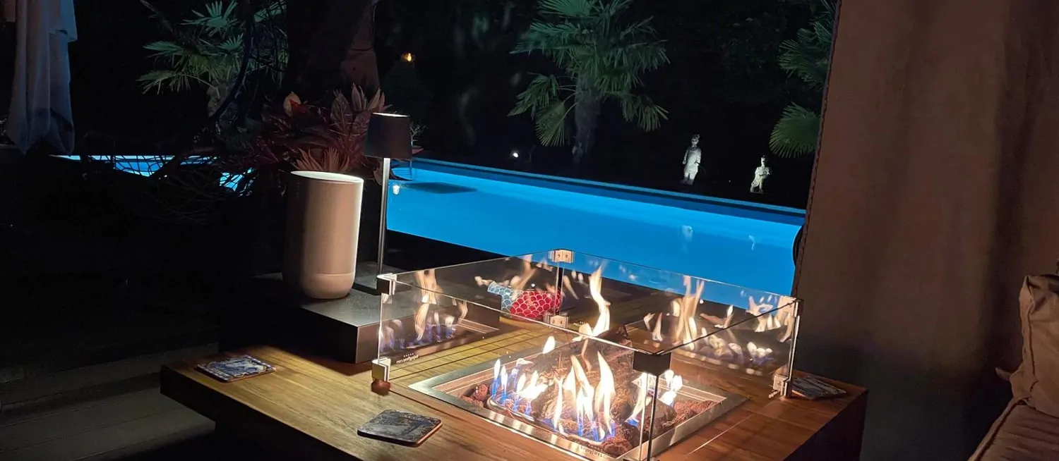 Stimmungsvolle Eleganz bei Nacht