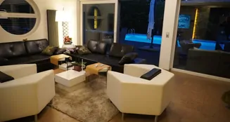 von_poll_real_estate_property_25171223_image_30