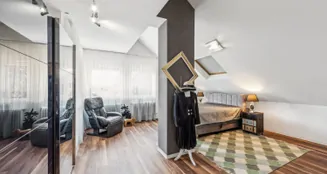 von_poll_real_estate_property_25171223_image_17