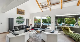 von_poll_real_estate_property_25171223_image_12