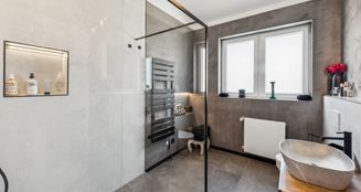 von_poll_real_estate_property_25171223_image_17